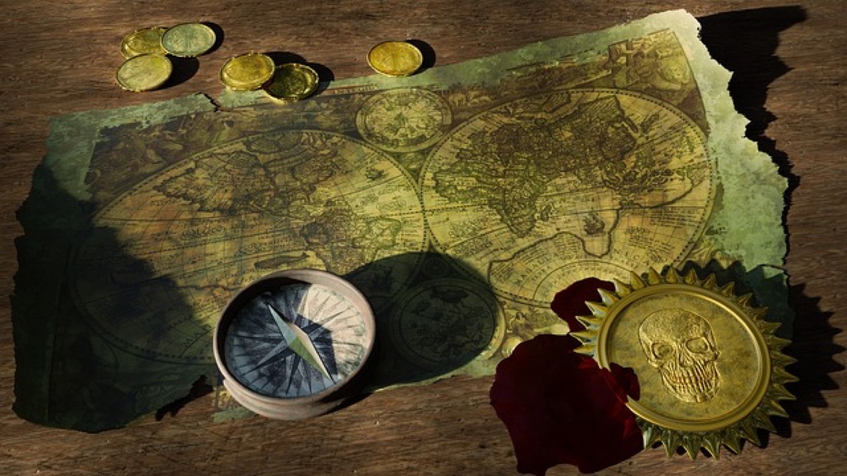 Dueño de negocio local revisando su presencia en mapas y búsquedas